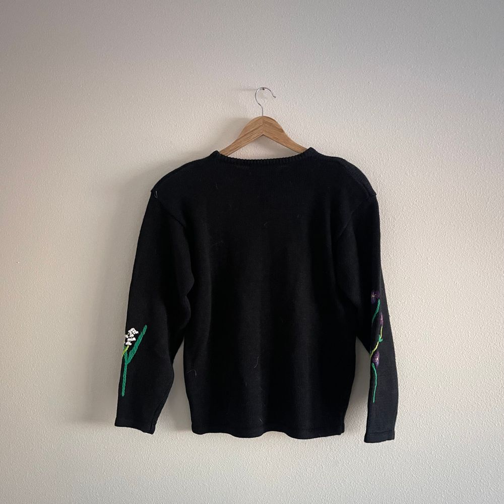 Deadstock Studio Michelle Stuart Hand-Knit Floral Embroidered Sweater - Picture 7 of 9